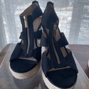 NWT Michael Kors Berkly Platform 9.5 - BLACK